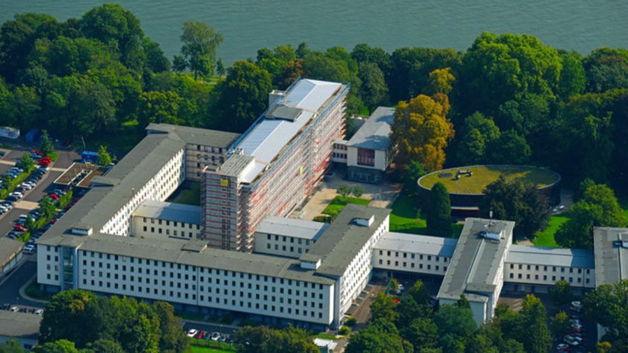 Gebäude der Bundesanstalt für Landwirtschaft und Ernährung in der Deichmanns Aue in Bonn aus der Vogelperspektive
